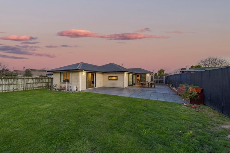 Photo of property in 42 Gladstone Road, Woodend, 7610