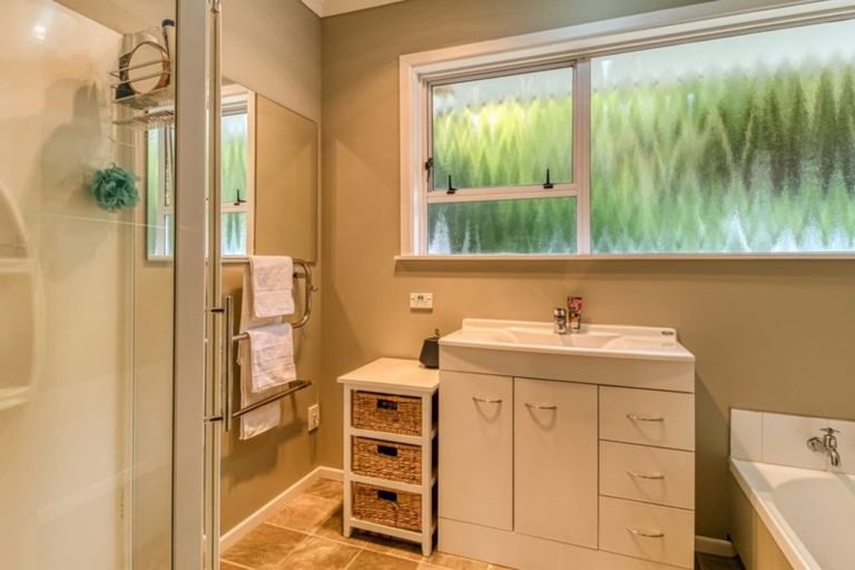 Photo of property in 37 Joll Road, Havelock North, 4130