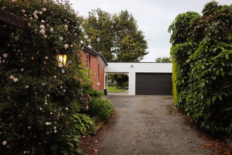 Photo of property in 49 Eglinton Street, Winton, 9720