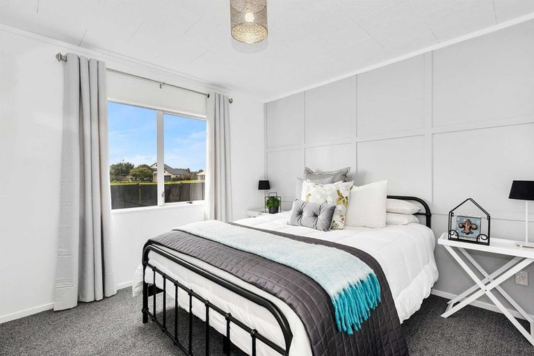 Photo of property in 24 Garland Drive, St Andrews, Hamilton, 3200