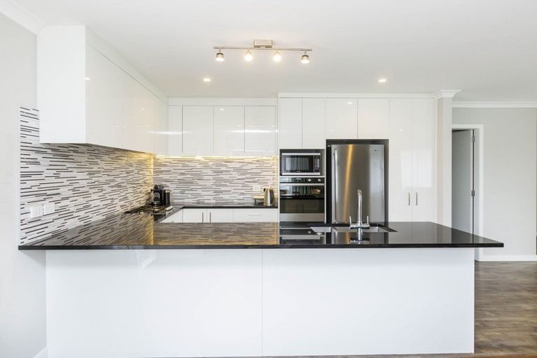 Photo of property in 22 Te Punga Road, Wallaceville, Upper Hutt, 5018