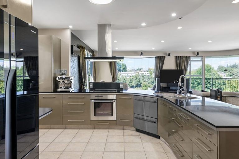 Photo of property in 482 River Road, Fairfield, Hamilton, 3214