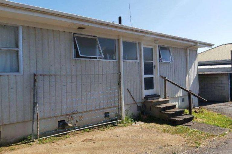 Photo of property in 46a Belt Road, Moturoa, New Plymouth, 4310