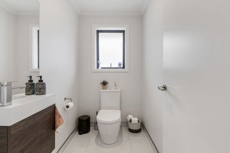 Photo of property in 14 Murray Ward Drive, Te Kauwhata, 3710