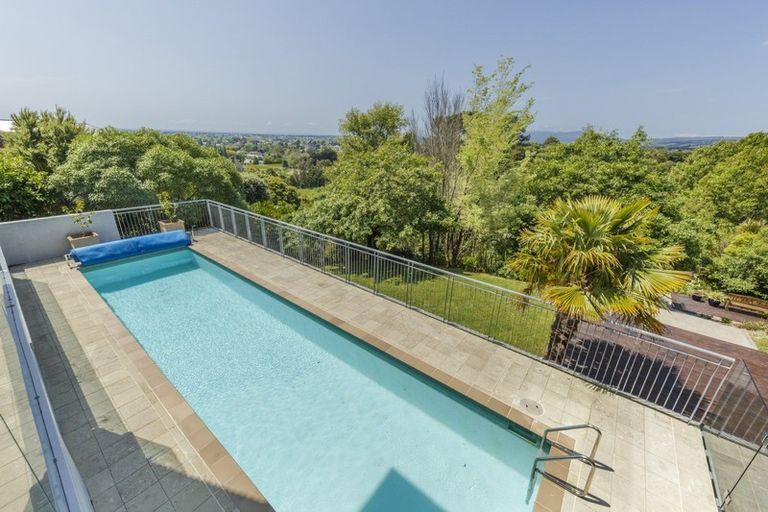 Photo of property in 51 The Strand, Fitzherbert, Palmerston North, 4410