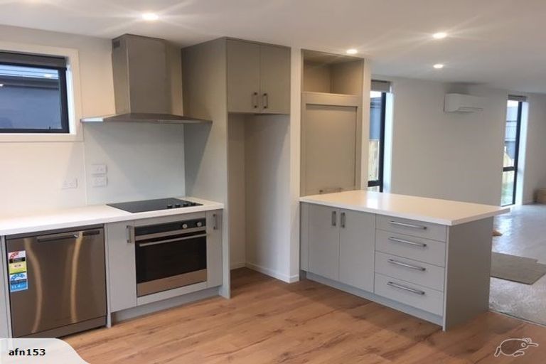 Photo of property in 1 Alandale Place, Wanaka, 9305