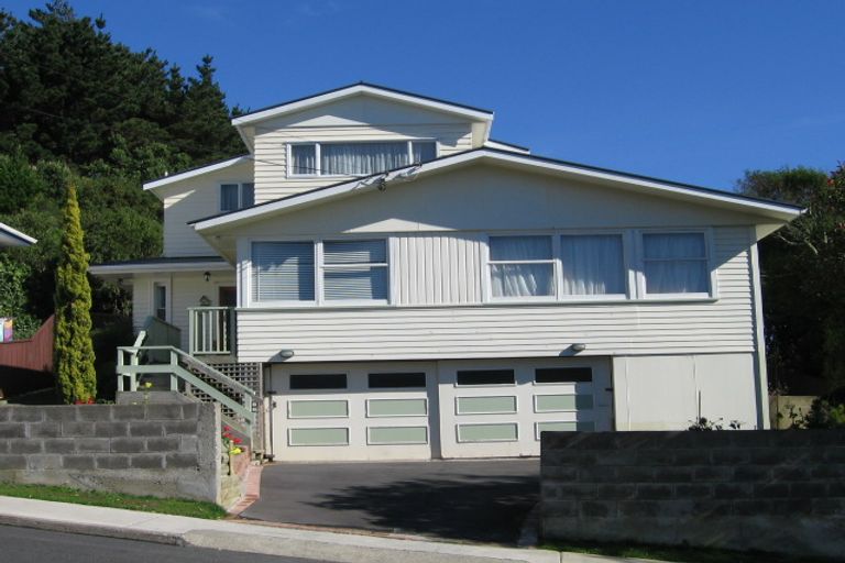 Photo of property in 88 Beazley Avenue, Paparangi, Wellington, 6037