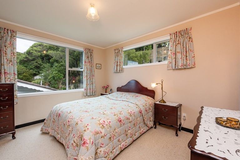 Photo of property in 7 Paparata Street, Karori, Wellington, 6012