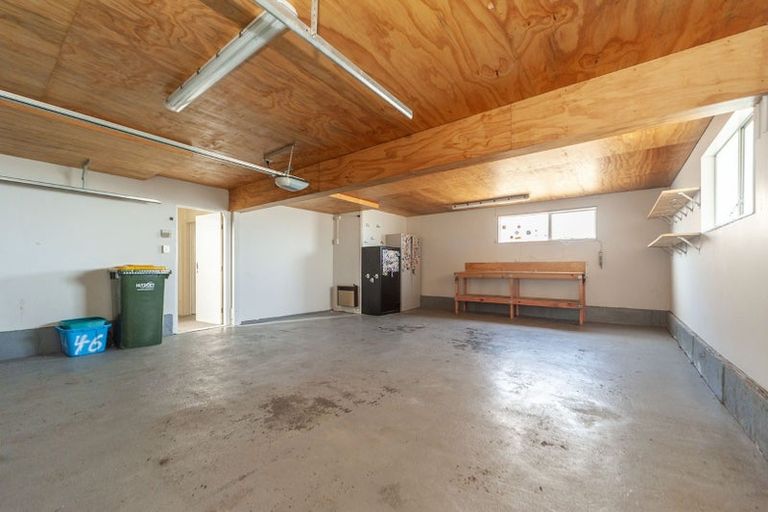 Photo of property in 46 Cypress Drive, Maungaraki, Lower Hutt, 5010