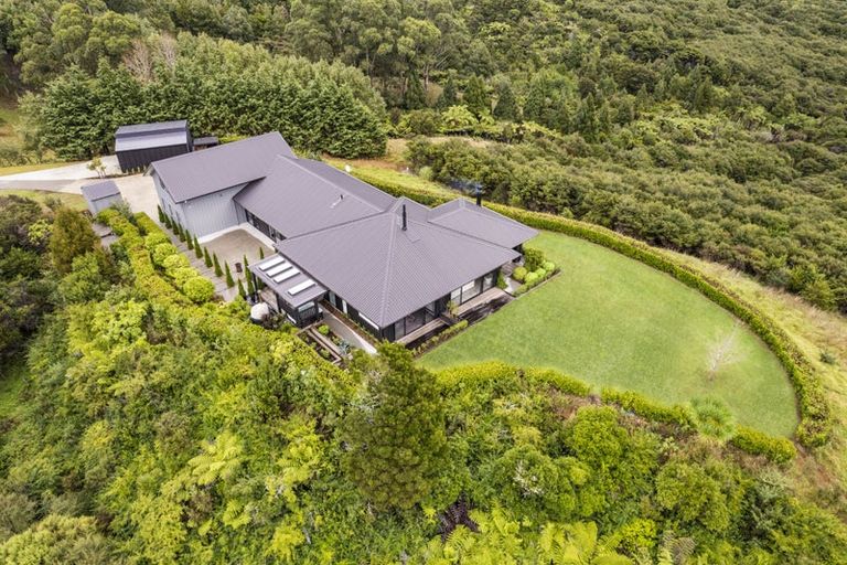 Photo of property in 1 Jack Barry Road, Waitoki, Albany, 0794