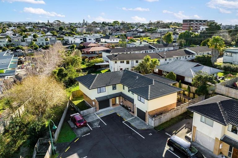 Photo of property in 16/2 Arawa Street, New Lynn, Auckland, 0600