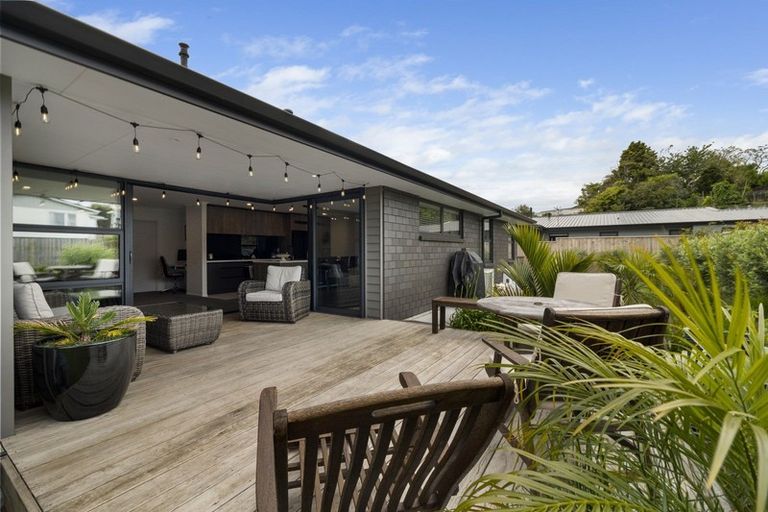 Photo of property in 5 Mackillop Way, Brooklands, New Plymouth, 4310