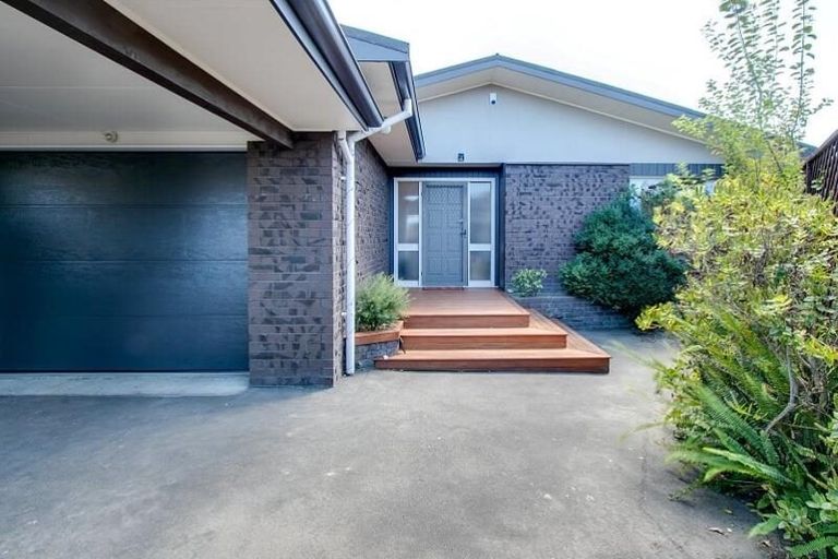 Photo of property in 112a Avondale Road, Taradale, Napier, 4112