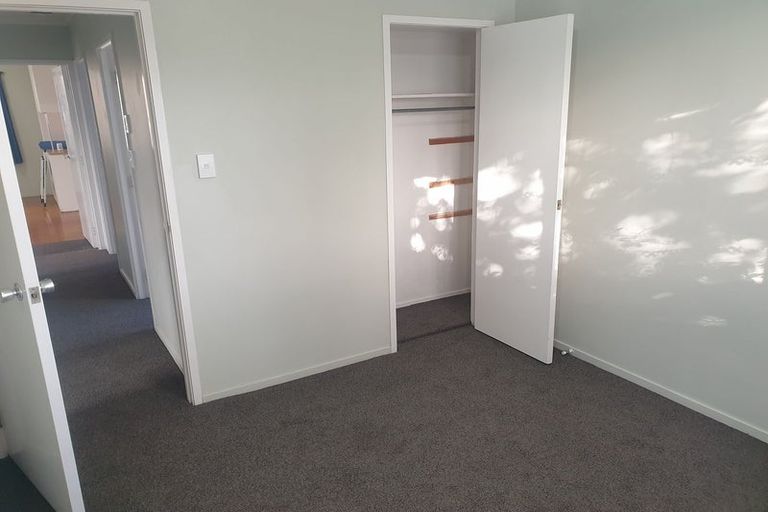Photo of property in 12 Edwin Freeman Place, Ranui, Auckland, 0612