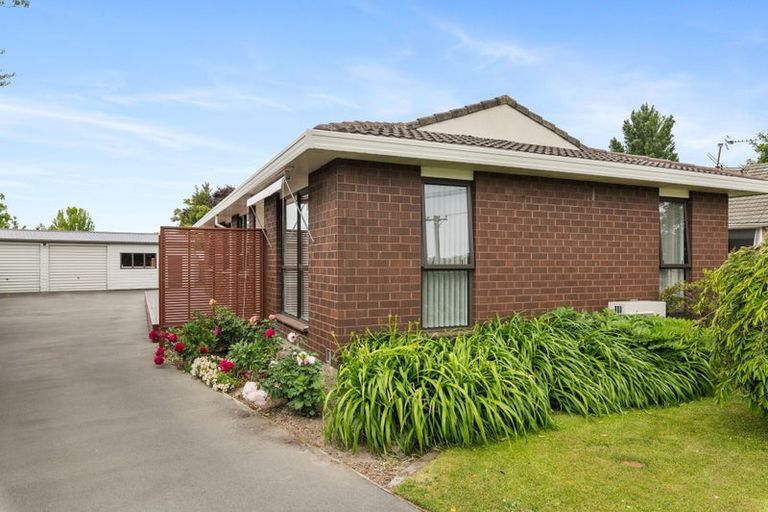 Photo of property in 23 Momorangi Crescent, Redwood, Christchurch, 8051