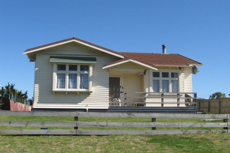 Photo of property in 22 Barling Street, Himatangi Beach, Foxton, 4891