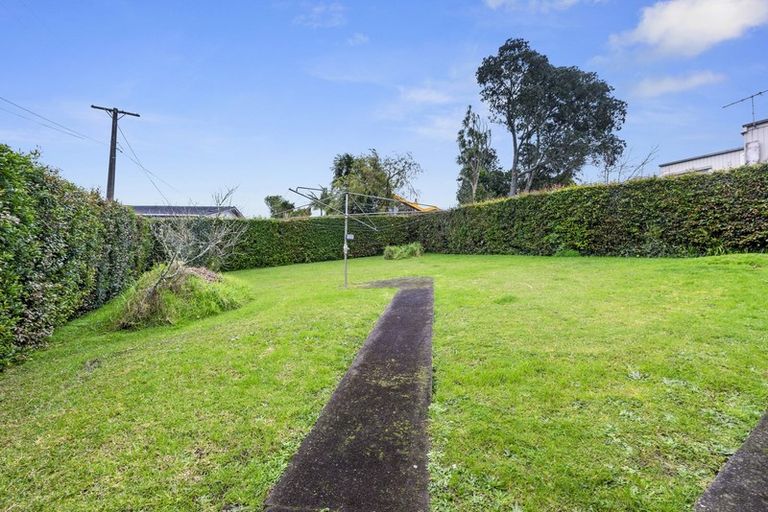 Photo of property in 60 Jaemont Avenue, Te Atatu South, Auckland, 0610