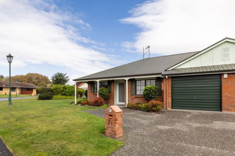 Photo of property in 3a Kingsgate Close, Havelock North, 4130