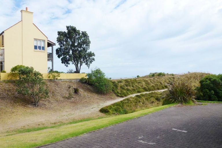 Photo of property in 4/267 Oceanbeach Road, Mount Maunganui, 3116