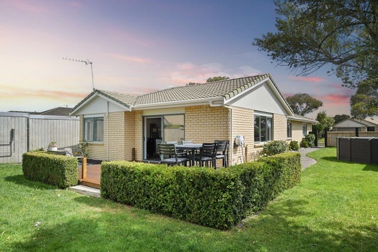 Photo of property in 43 Diomede Glade, Flagstaff, Hamilton, 3210