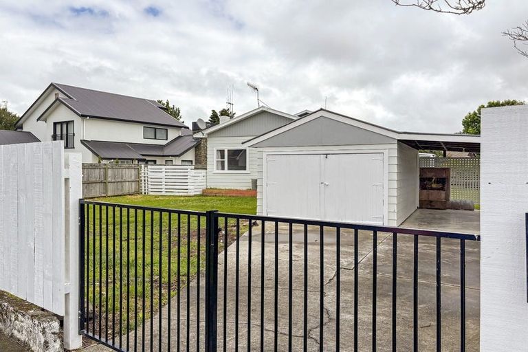 Photo of property in 112 Jickell Street, Hokowhitu, Palmerston North, 4410
