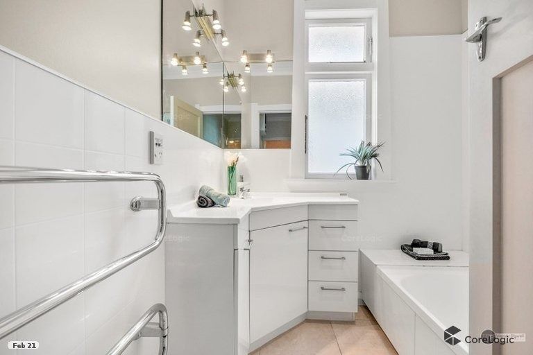 Photo of property in 9 Fairfield Avenue, Fairfield, Lower Hutt, 5011