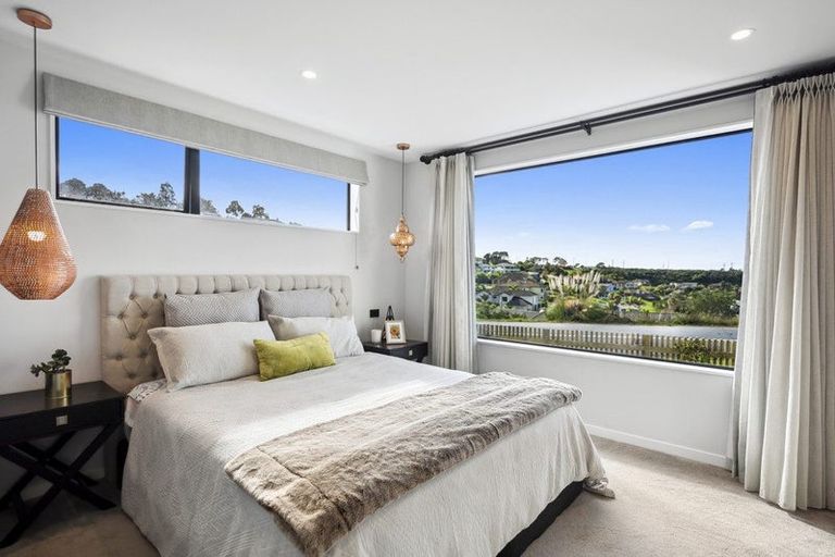 Photo of property in 3 Manawanui Way, Orewa, 0931