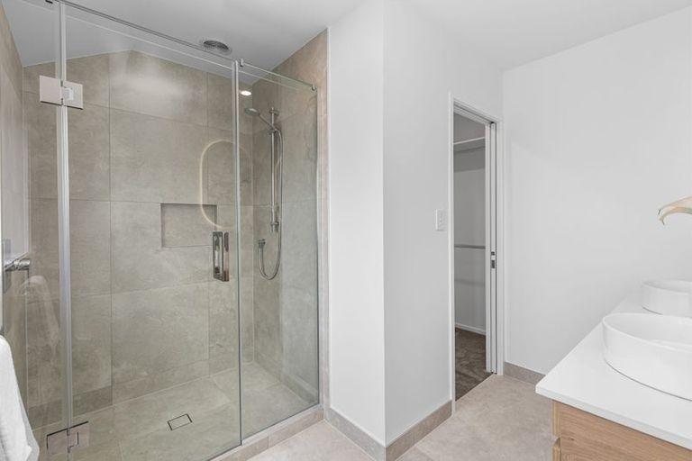 Photo of property in 3/35 John Court Street, Birkenhead, Auckland, 0626