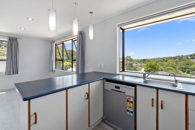 Photo of property in 2/15 Flavia Close, Torbay, Auckland, 0630