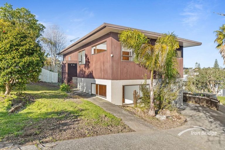 Photo of property in 1/31 Amante Crescent, Mairangi Bay, Auckland, 0630