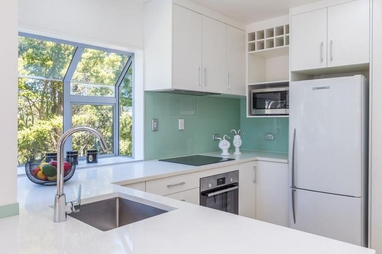 Photo of property in 1/57 James Evans Drive, Northcote, Auckland, 0627