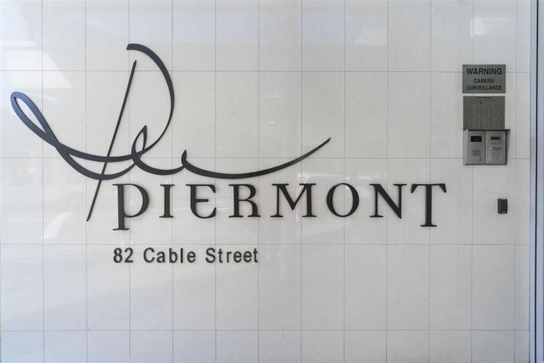 Photo of property in Piermont Apartments, 7f/82 Cable Street, Te Aro, Wellington, 6011
