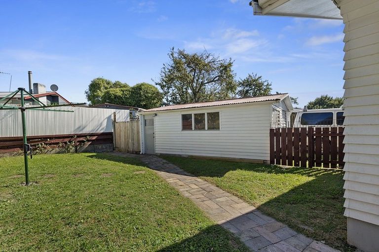 Photo of property in 6 Manapouri Place, Glenview, Hamilton, 3206