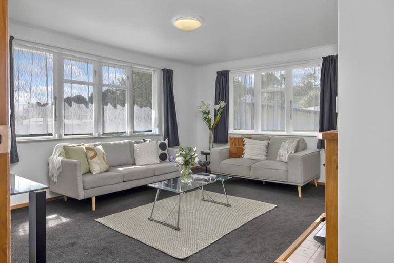 Photo of property in 9 Hampshire Street, Cannons Creek, Porirua, 5024