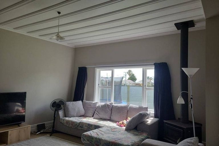 Photo of property in 16 Bassett Street, Dargaville, 0310