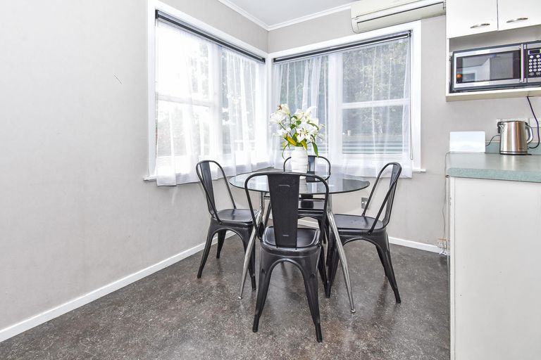 Photo of property in 431a Great South Road, Opaheke, Papakura, 2113