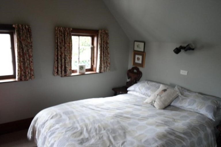 Photo of property in 29 Fairview Crescent, Kelburn, Wellington, 6012