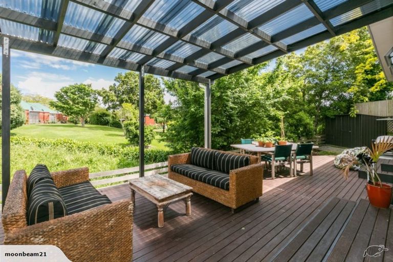 Photo of property in 9a Saint Hill Lane, Havelock North, 4130