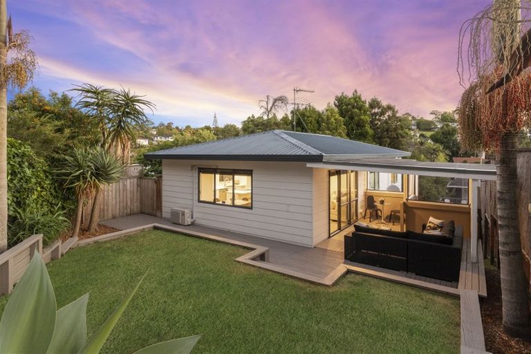 Photo of property in 2/22 Sunburst Lane, Torbay, Auckland, 0630