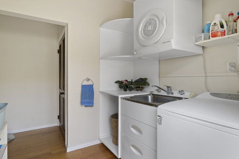 Photo of property in 20 Thompson Road, Bluff Hill, Napier, 4110