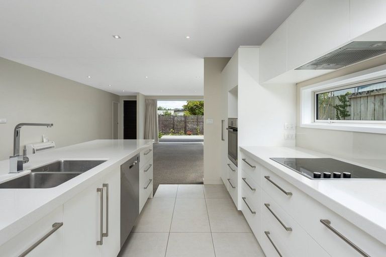 Photo of property in 16 Saint Pauls Drive, Brookfield, Tauranga, 3110
