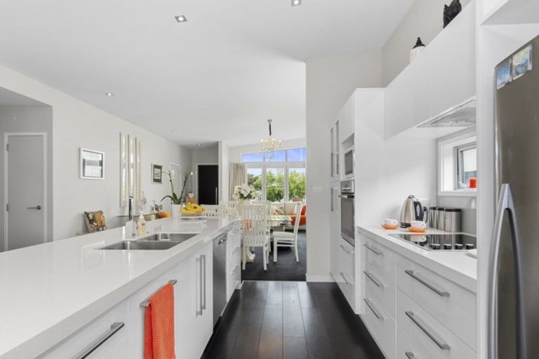 Photo of property in 14 Saint Pauls Drive, Brookfield, Tauranga, 3110