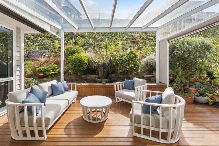 Photo of property in 134 Arran Point Parade, Orewa, 0931