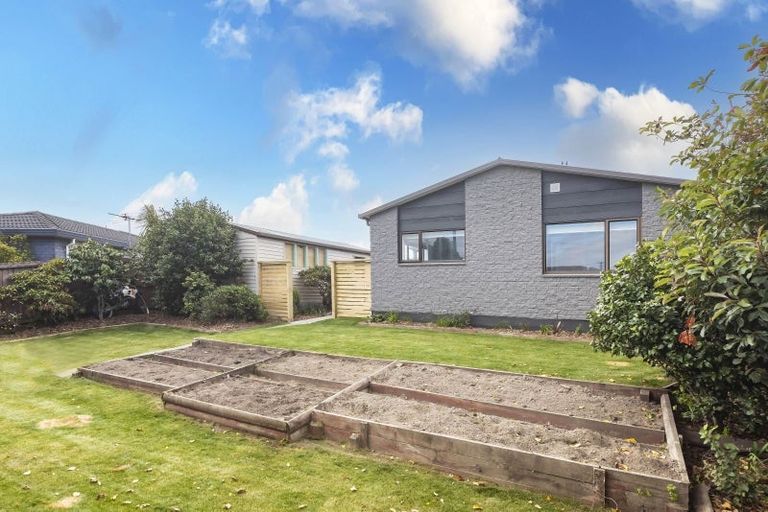 Photo of property in 2/68 Ottawa Road, Wainoni, Christchurch, 8061
