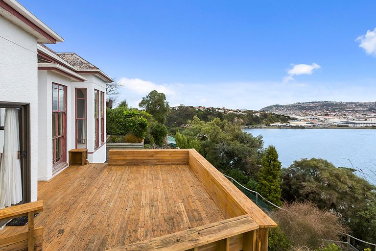 Photo of property in 63 Glendevon Place, Vauxhall, Dunedin, 9013