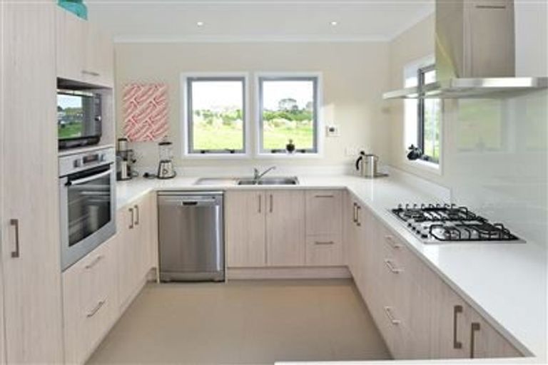 Photo of property in 109 Parkview Drive, Gulf Harbour, Whangaparaoa, 0930