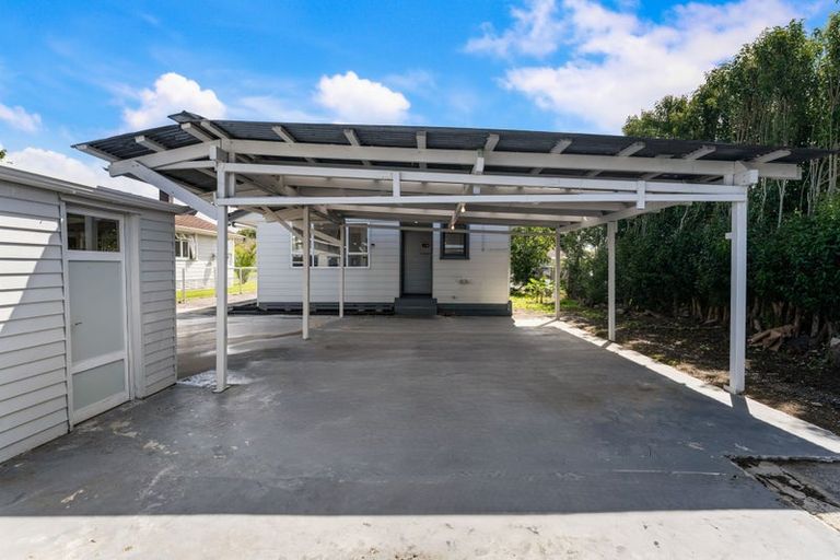 Photo of property in 46 Caravelle Close, Mangere, Auckland, 2022