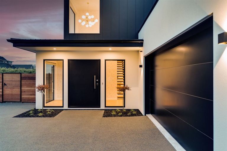 Photo of property in 12c Memorial Avenue, Ilam, Christchurch, 8053