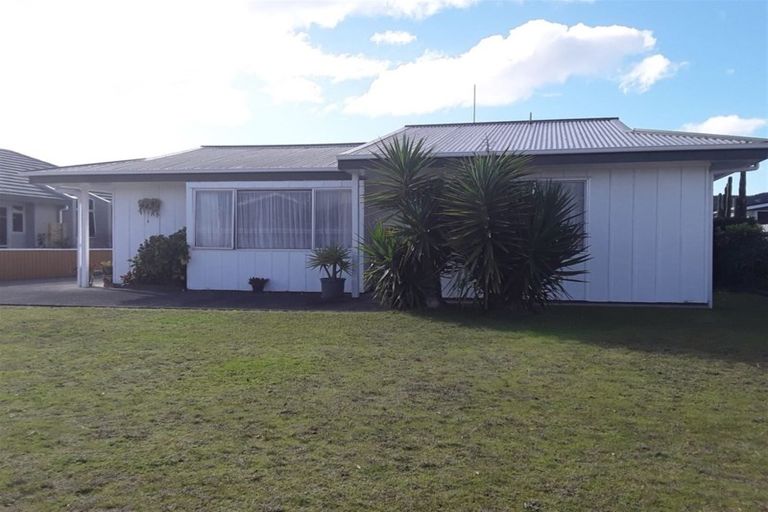Photo of property in 222 Chartwell Avenue, Whangamata, 3620