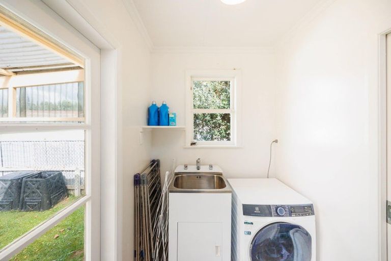 Photo of property in 18 Park Road, West End, Palmerston North, 4412